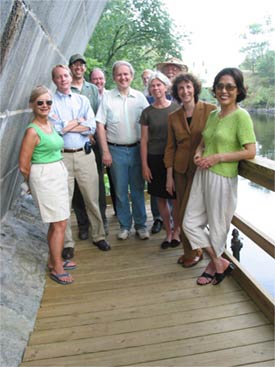 Visitors to Echo Bridge