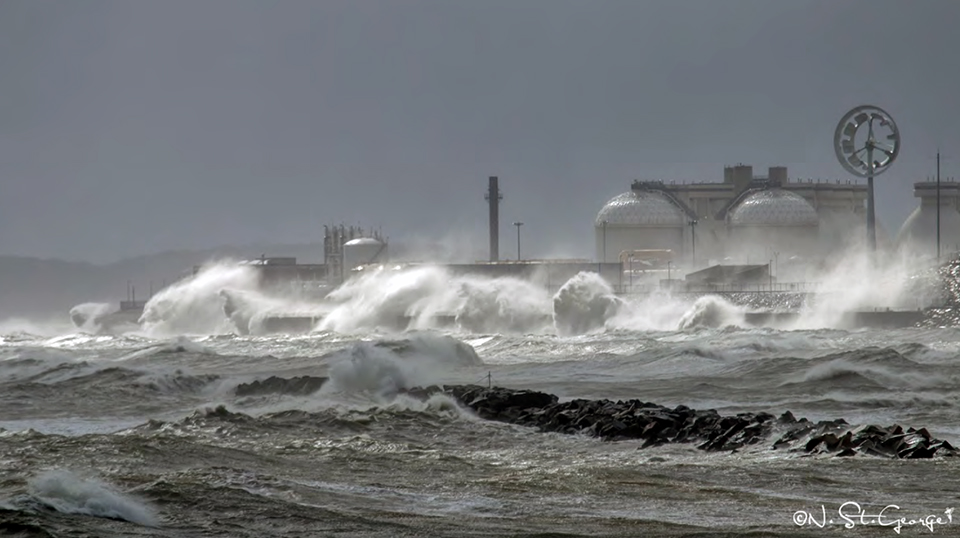 storm at deer island